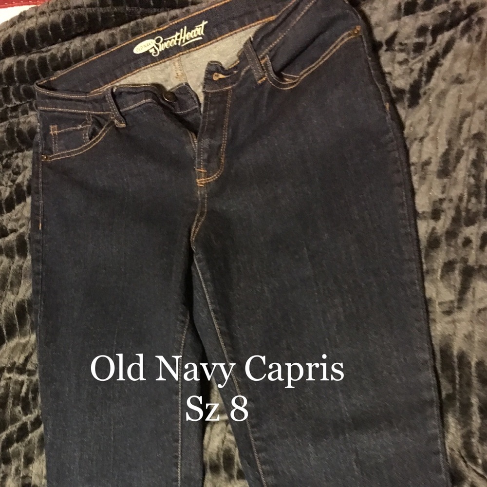 Old Navy Sweetheart Capris
